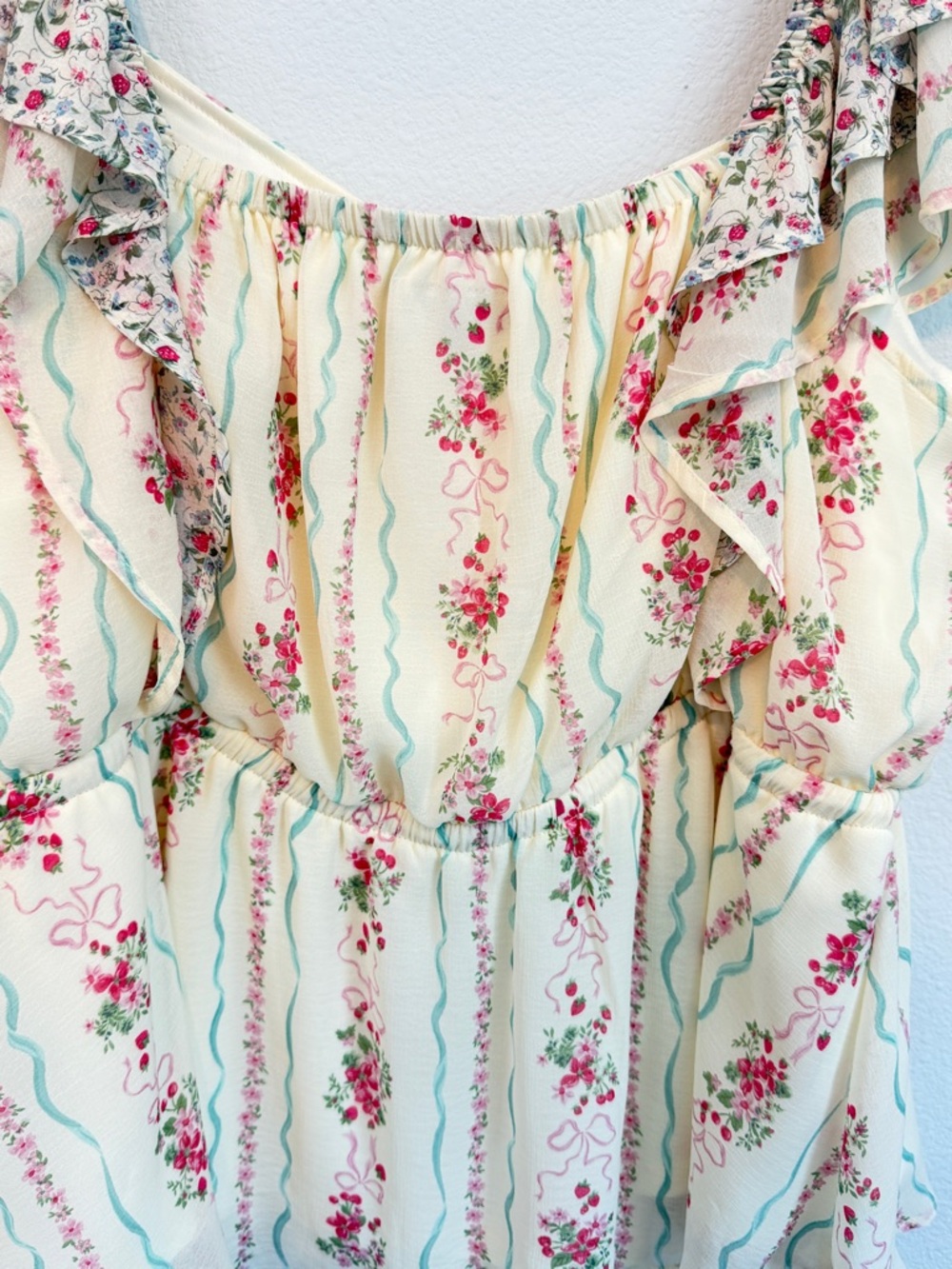 Torrid Ruffle Cinched Blouse Cream Floral Peplum Top - Picture 10 of 13
